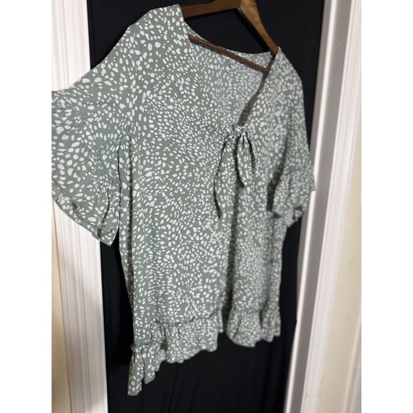 Moa Moa 3X Green White Animal Print Artsy‎ Boho Blouse Flutter Sleeve Tie Front - Picture 4 of 9
